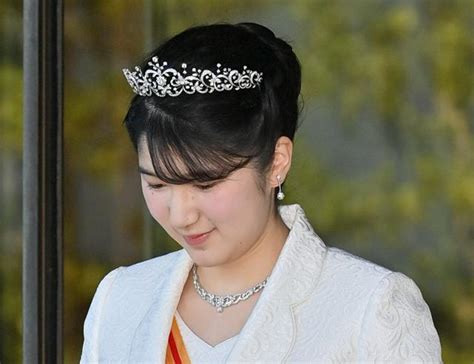 愛子さまのティアラ、来年度も新調せず 宮内庁概算要求：朝日 .